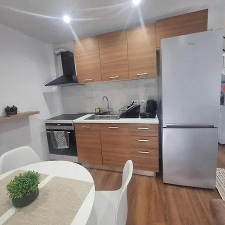 Amna's In Tirana-self Check-in Apartamento